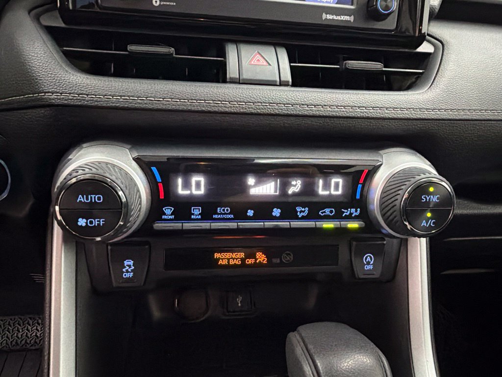 Used 2021 Toyota RAV4 XLE AWD/4WD image 19