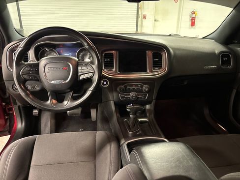 Used 2018 Dodge Charger R/T Scat Pack RWD image 28