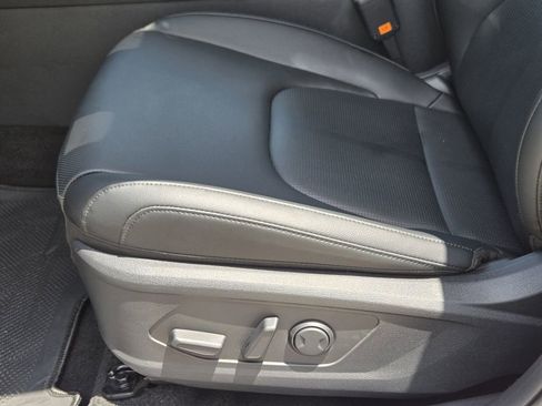 New 2026 Kia Sportage EX FWD image 19