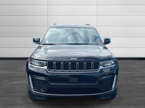 New 2026 Jeep Grand Cherokee L Limited w/ MOPAR Finishing Package AWD/4WD image 8