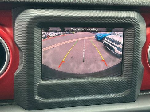 Used 2019 Jeep Wrangler Unlimited Rubicon image 19