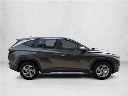 Used 2023 Hyundai Tucson SE FWD image 4