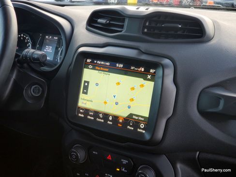 Used 2023 Jeep Renegade Latitude w/ Premium Group image 29