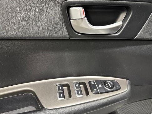 Used 2020 Kia Optima LX FWD image 18