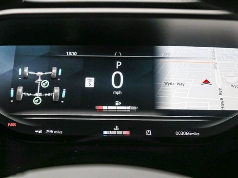 Used 2025 Land Rover Range Rover Sport SV Edition Two AWD/4WD image 6