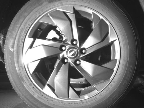 Used 2025 Nissan Rogue SV FWD image 15