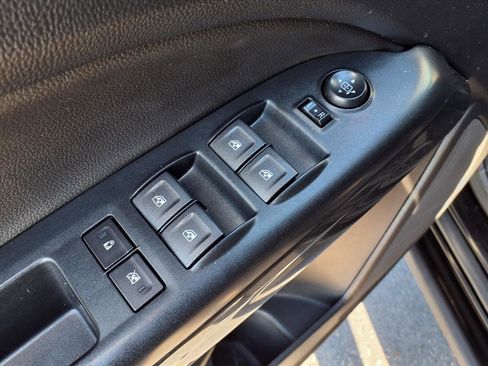 Used 2021 GMC Canyon AT4 image 19