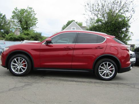 Used 2018 Alfa Romeo Stelvio Ti AWD/4WD image 4