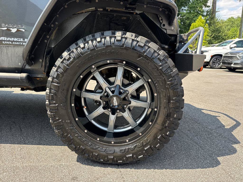 Used 2016 Jeep Wrangler Unlimited Sahara w/ Connectivity Group AWD/4WD image 12
