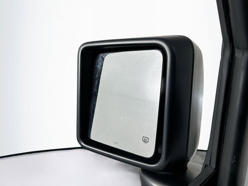 Used 2022 Jeep Wrangler Sahara w/ Cold Weather Group image 16