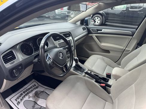 Used 2016 Volkswagen Golf S FWD image 14