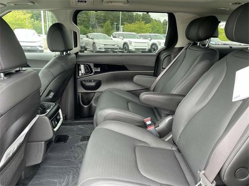 New 2026 Kia Carnival SX Prestige image 21
