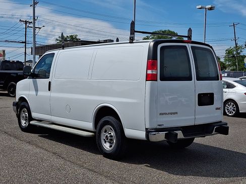 Used 2022 GMC Savana 2500 w/ Driver Convenience Package RWD image 7