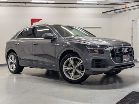 Used 2020 Audi Q8 Prestige w/ Prestige Package AWD/4WD image 2