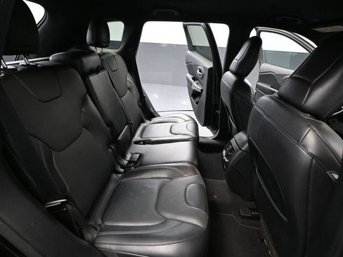 Used 2020 Jeep Cherokee High Altitude AWD/4WD image 41