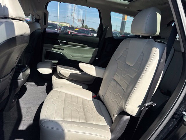 Used 2022 Kia Telluride SX w/ SX Prestige Package AWD/4WD image 9