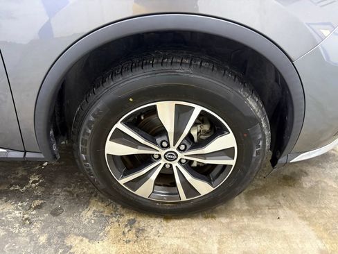Used 2023 Nissan Murano SV FWD image 19