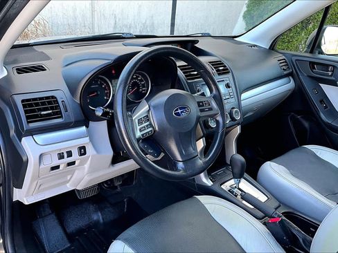 Used 2015 Subaru Forester 2.5i Premium w/ All-Weather Package AWD/4WD image 18