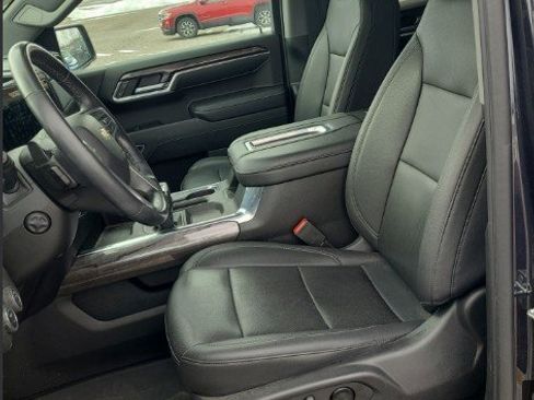 Used 2022 Chevrolet Silverado 1500 LTZ w/ LTZ Premium Package image 7