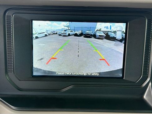 Used 2023 Ford Bronco Wildtrak AWD/4WD image 32