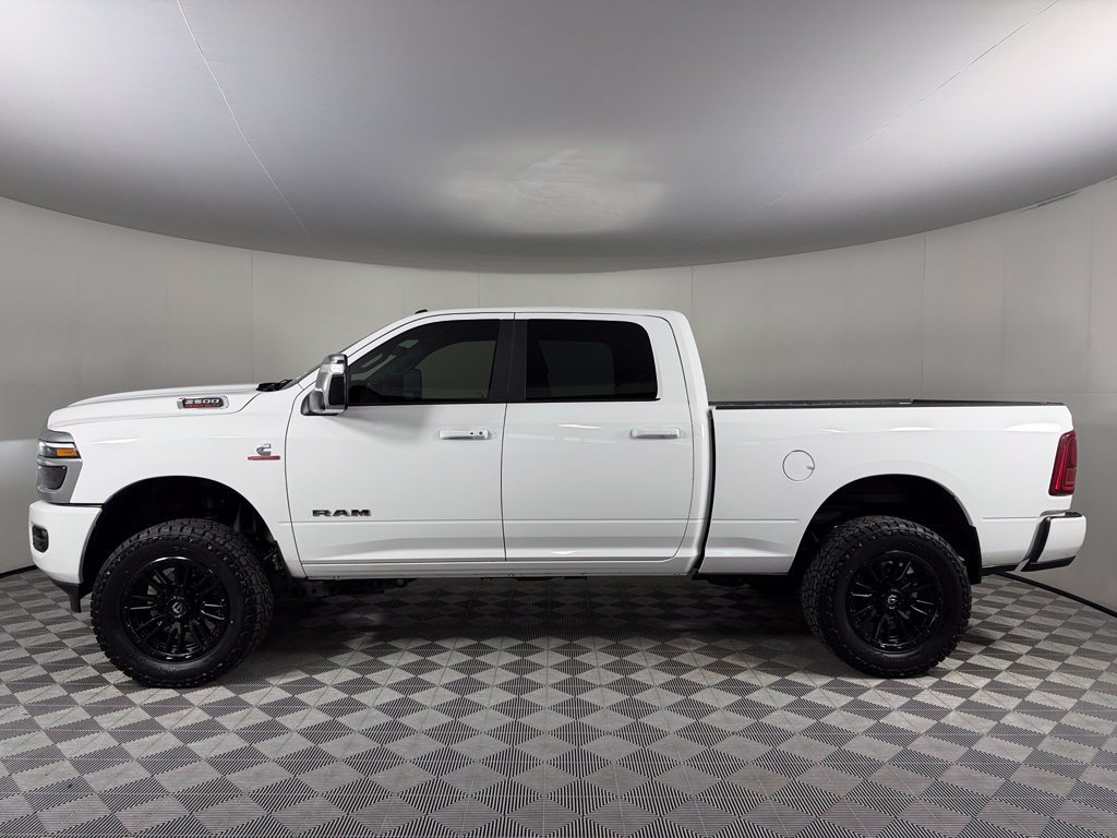 Used 2026 RAM 2500 Laramie AWD/4WD image 11