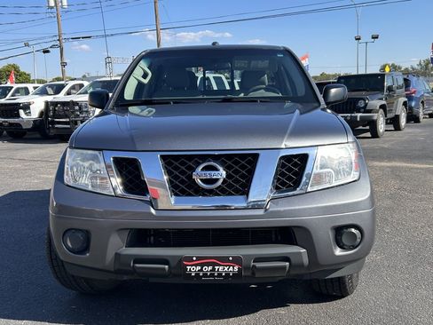 Used 2018 Nissan Frontier SV image 13