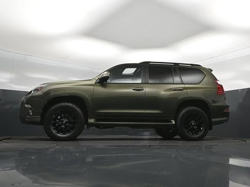 Used 2022 Lexus GX 460 w/ Black Line Special Edition AWD/4WD image 39