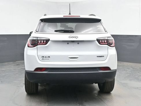 Used 2023 Jeep Compass Latitude AWD/4WD image 9