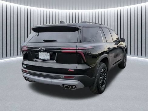 Certified 2024 Chevrolet Traverse Z71 w/ LPO, Floor Liner Package AWD/4WD image 6