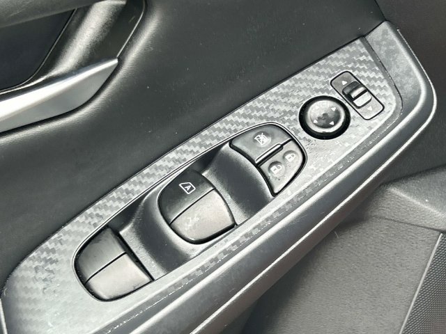Certified 2025 Nissan Sentra SV FWD image 24