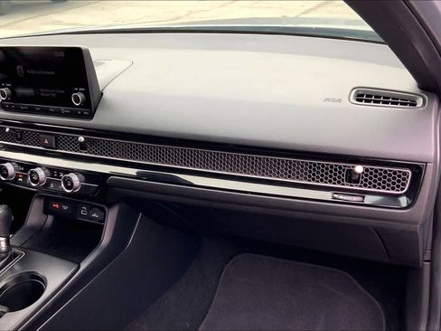 Used 2023 Honda Civic Sport image 17