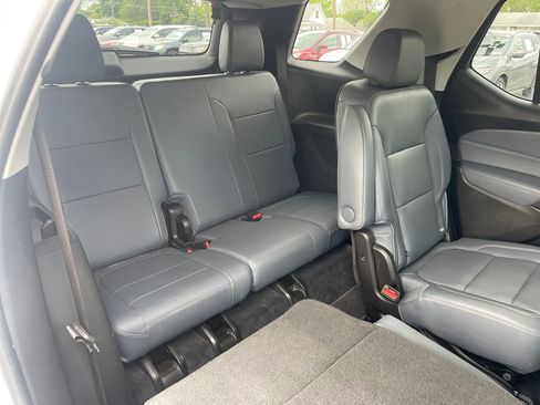 Used 2021 Chevrolet Traverse LT AWD/4WD image 32