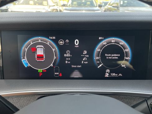 Used 2025 Volkswagen Tiguan S image 28