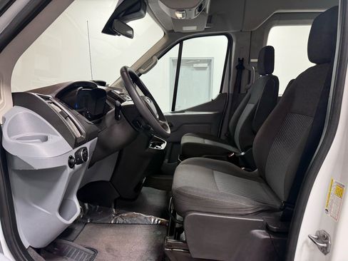 Used 2017 Ford Transit 350 XLT image 10