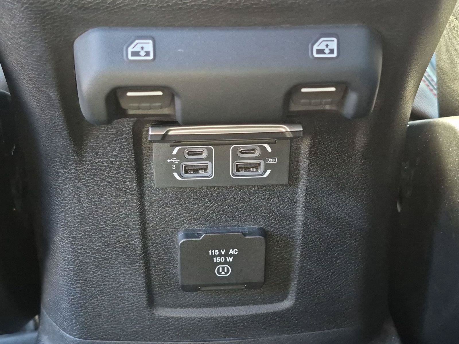 Used 2018 Jeep Wrangler Unlimited Rubicon AWD/4WD image 15