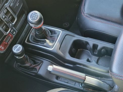 Used 2021 Jeep Wrangler Unlimited Rubicon image 18