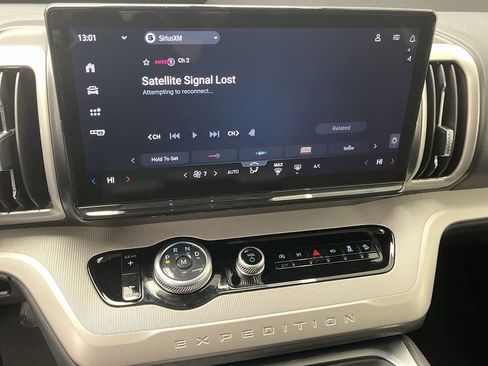 New 2025 Ford Expedition Max Active image 19