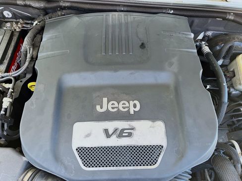 Used 2014 Jeep Wrangler Sport w/ Quick Order Package 24S AWD/4WD image 27