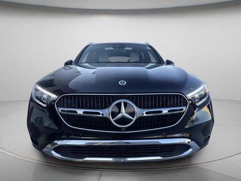 Certified 2025 Mercedes-Benz GLC 300 image 7