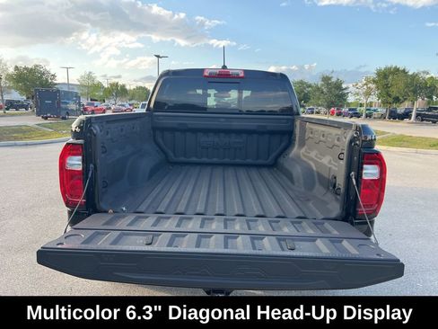 Used 2025 GMC Canyon AT4 w/ Technology Plus Package AWD/4WD image 34