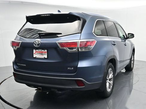 Used 2015 Toyota Highlander XLE FWD image 6