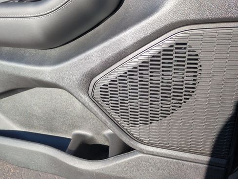 New 2025 Jeep Grand Cherokee Laredo image 27