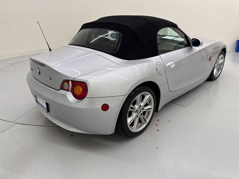 Used 2004 BMW Z4 3.0i RWD image 5