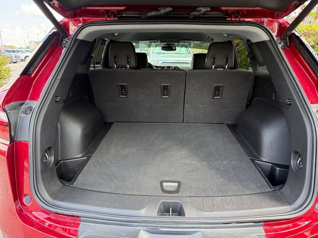 Used 2019 Chevrolet Blazer LT FWD image 34