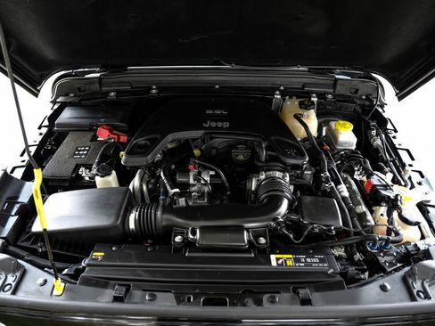 Used 2021 Jeep Wrangler Unlimited Sport image 7