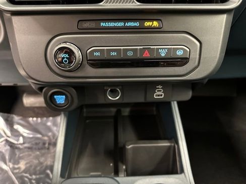 New 2026 Ford Maverick Lobo AWD/4WD image 28
