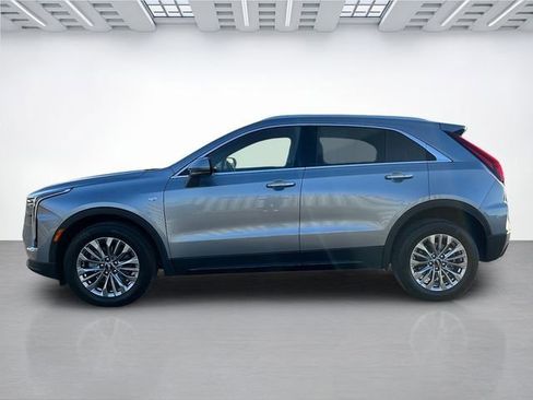 Used 2024 Cadillac XT4 Premium Luxury image 7