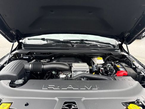 New 2027 RAM 1500 Laramie w/ Night Edition AWD/4WD image 31