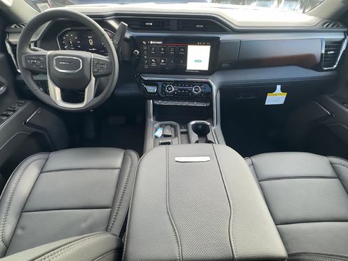 New 2026 GMC Sierra 3500 Denali w/ Denali Reserve Package image 9