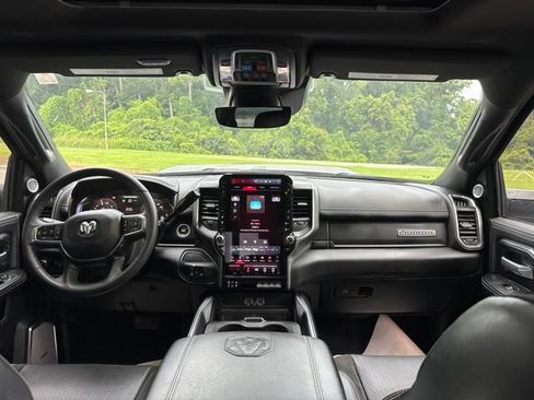 Used 2025 RAM 2500 Laramie AWD/4WD image 11